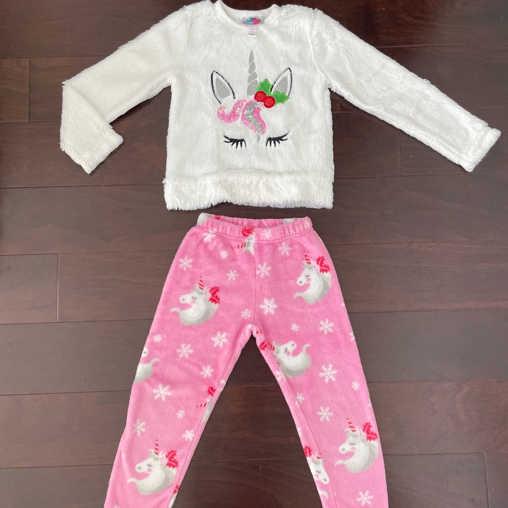 Btween Magical Unicorn pajama set, size 4